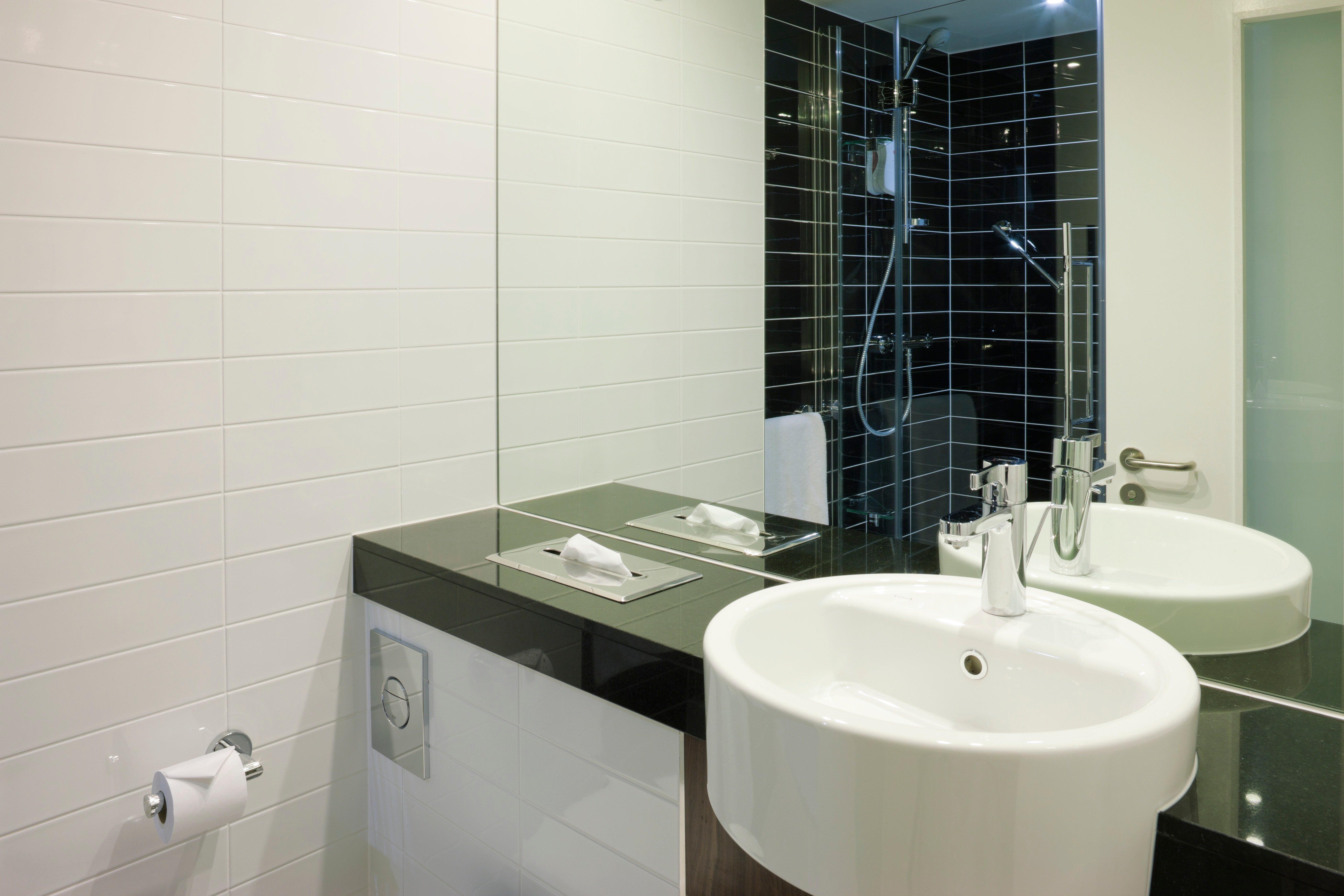 Holiday Inn Express Cambridge Duxford M11 Jct 10 By Ihg Dış mekan fotoğraf