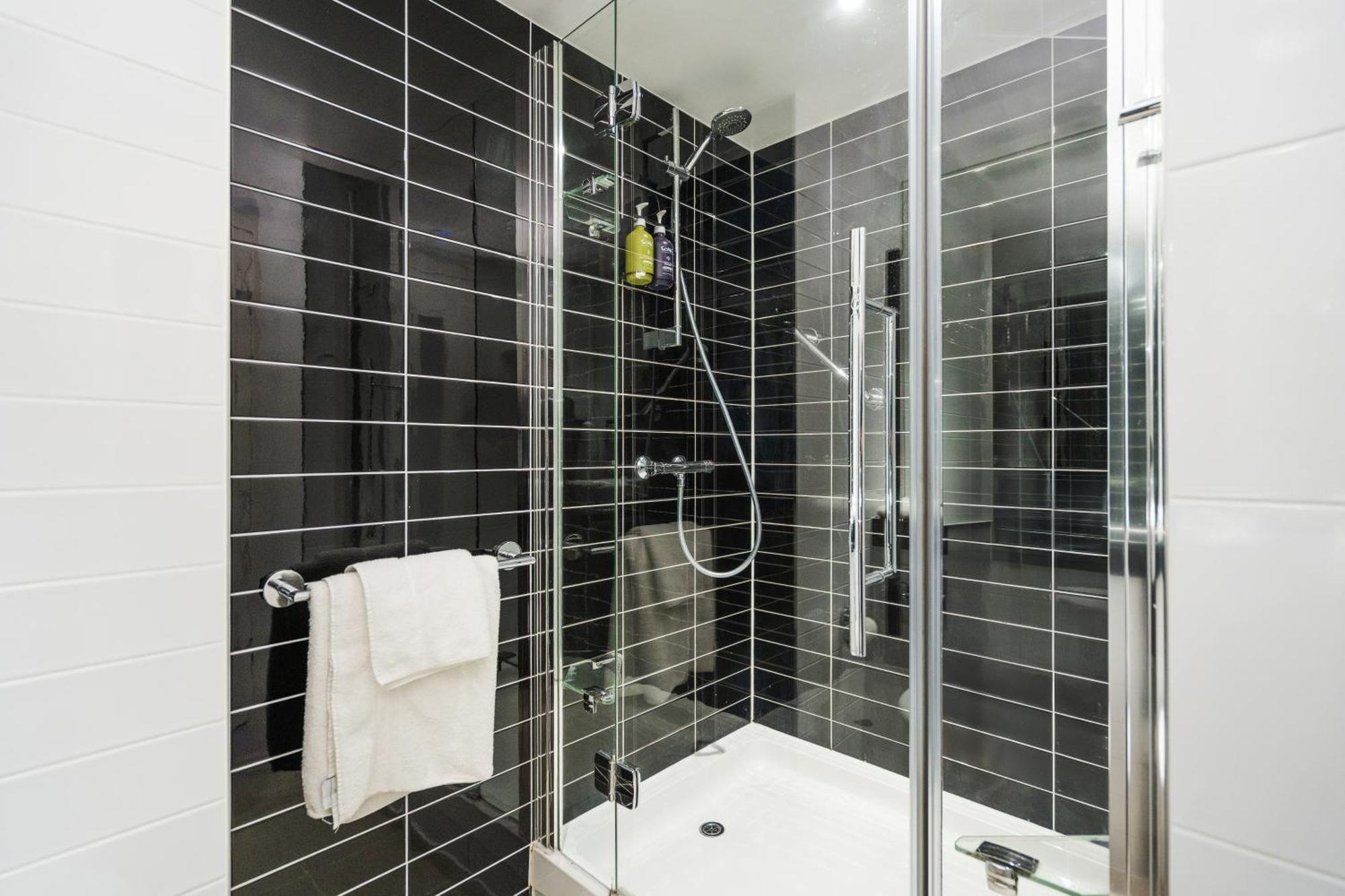 Holiday Inn Express Cambridge Duxford M11 Jct 10 By Ihg Dış mekan fotoğraf