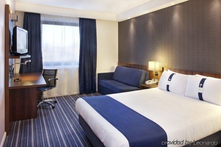 Holiday Inn Express Cambridge Duxford M11 Jct 10 By Ihg Oda fotoğraf