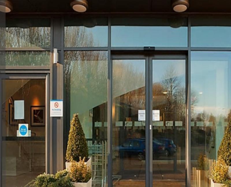 Holiday Inn Express Cambridge Duxford M11 Jct 10 By Ihg Dış mekan fotoğraf