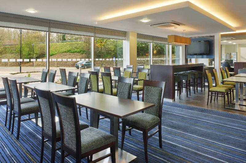 Holiday Inn Express Cambridge Duxford M11 Jct 10 By Ihg Dış mekan fotoğraf